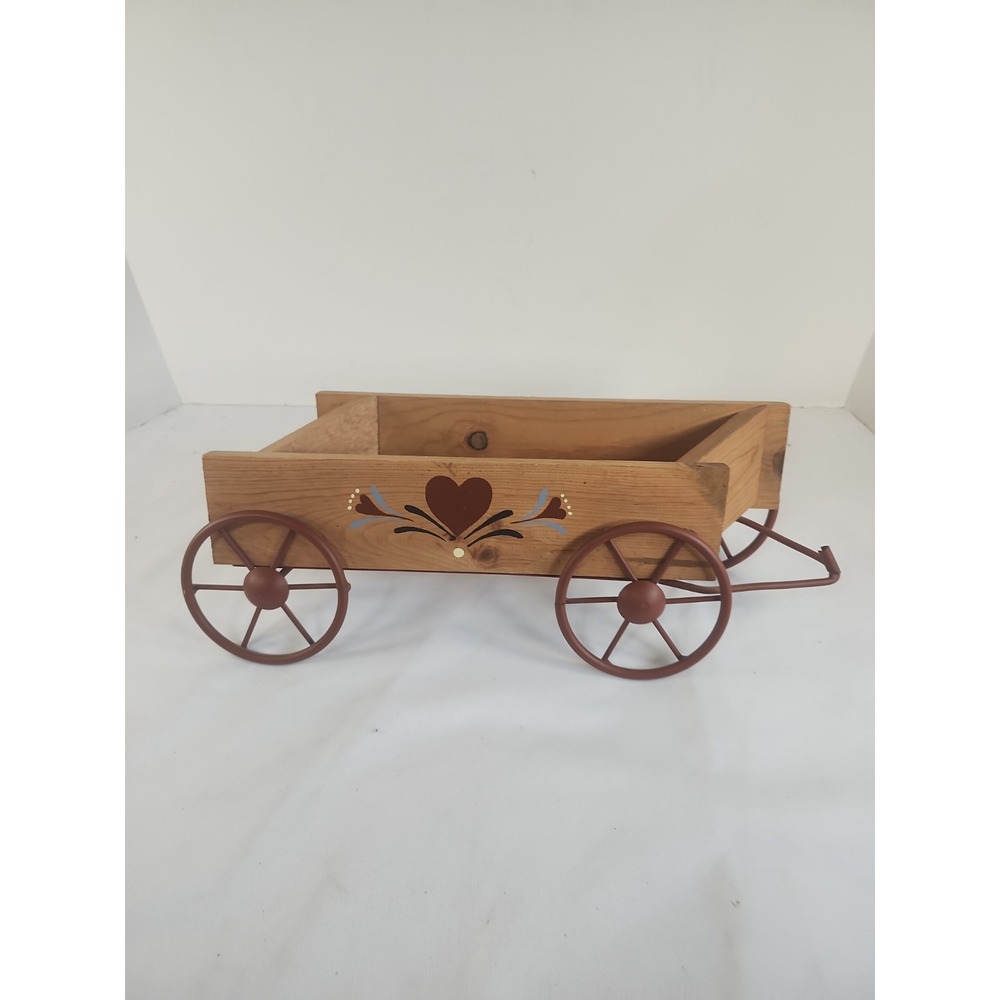 Vintage Homco Wood Wagon Pocket Hand Painted Heart Design